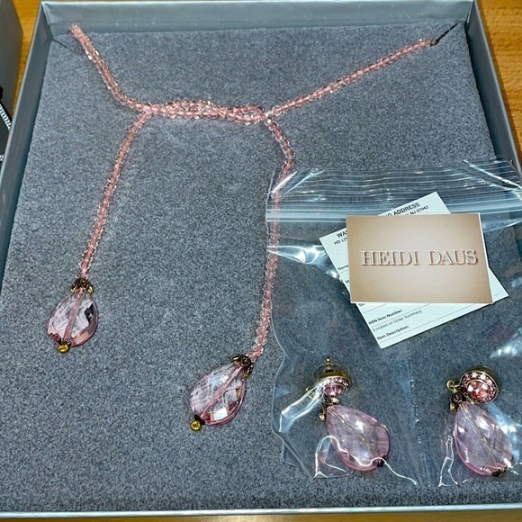 “Lux Be a Lady" Crystal Lariat Necklace and Pierced Earring Set by Heidi Daus - Picture 7 of 13